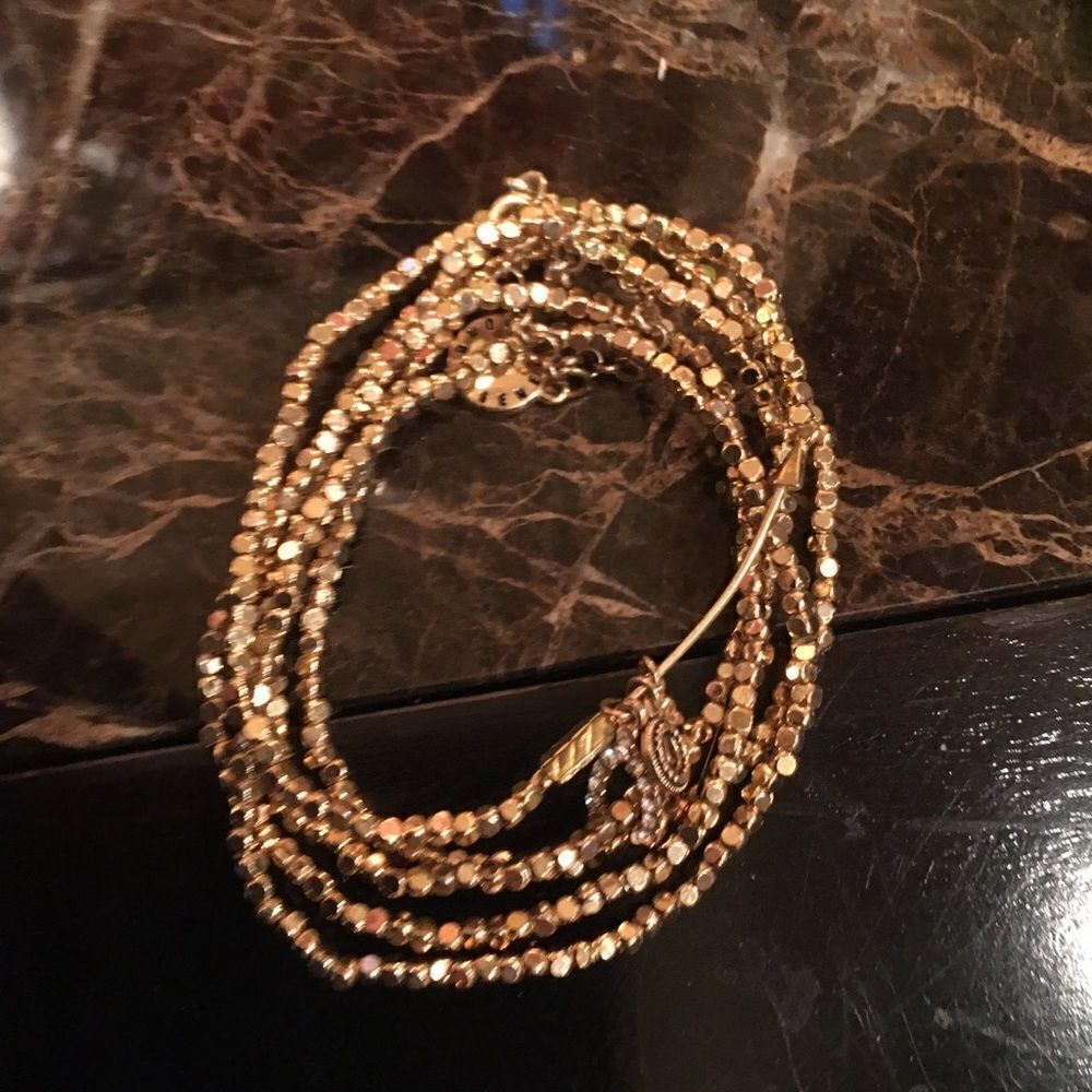 LUCKY GOLD Charm Bracelet - Picture 2 of 9